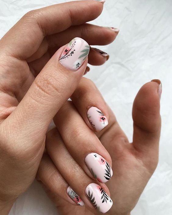 10 disenos de unas gelish para la playa que te enc - Uñas veraniegas: Ideas de diseños para el verano 2025